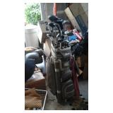 Set of golf clubs w/bag