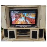 Entertainment center