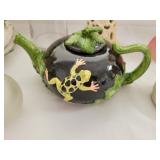Frog teapot
