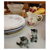 Goebel kittens/plates/pitcher