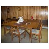 DR table/4chairs/1leaf/pads
