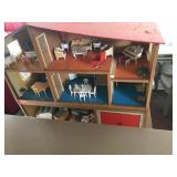 LUNDBY DOLL HOUSE