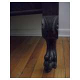 Claw foot