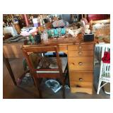 Knee Hole Desk & Chair