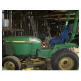 John Deere 855