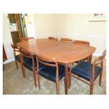 Gustav Bahus Table, 8 Chairs, 2 Leaves