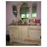 Dresser & Mirror