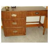 Campaigner Desk