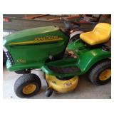 John Deere LT150