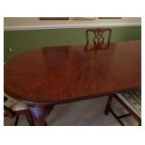 BEAUTIFUL STATTON TABLE