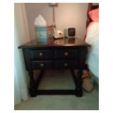 DREXEL END TABLE  1 OF 2
