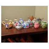 MINI TEA POTS