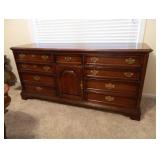 Basset Dresser