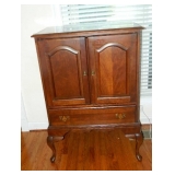 Entertainment Table, Would Make A Nice Bar