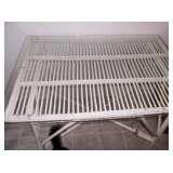 Rattan table w glass top