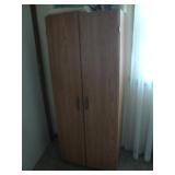 Wardrobe/ cabinet