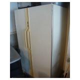 Amana side by side refrigerator, 36"w