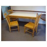 Kitchen able with 4 solid maple chairs