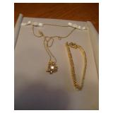 Gold necklace, bracelet