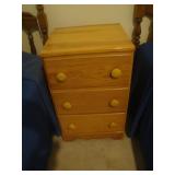 Small 3 drawer chest