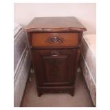 Solid oak cabinet w drawer
