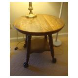 Oak table w big ball & claw feet
