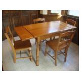 SOlid MAple table w 4 chairs