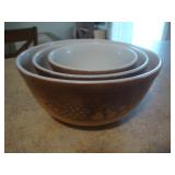 Pyrex Harvest Gold mixing bowls