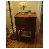 Antique solid mahogany end table Sheraton style