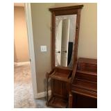 Hall tree with mirror