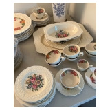 Set of Crown Ducal china "Gloria"
