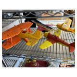 Many toy ariplanes