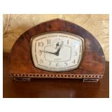 Antique Art Deco Ingraham alarm clock, working