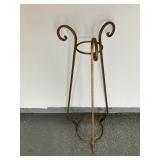 Wrought iron pot stand