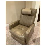 Power recliner w tan vinyl upholstery