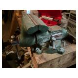 Duracraft bench vise