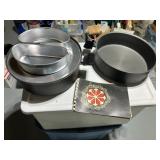 Miracle Maid dutch oven w original steamer pans