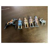 Lead soldiers, toy figures