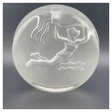 Lot 507    Reverse Etched Libra Zodiac Crystal Paperweight