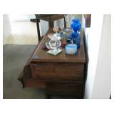 Vintage Henredon 2 drawer Bombe chest