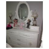 White Oak Queen Four Poster Bedroom Suite White Oak Queen Four Poster Bedroom Suite