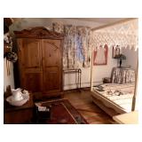 Four Poster Bedroom Suite 