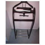 Mahogany Butler Clothing Valet Stand 