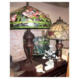 TIFFANY STYLE LIGHTING (HUNDREDS OF CHOICES)  