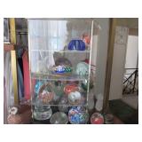  COLLECTION OF PAPER WEIGHTS 