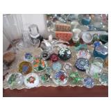 COLLECTION OF PAPER WEIGHTS 