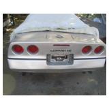 1986 CORVETTE CONVERTIBLE 150,000 MILES SILVER ~ NEEDS BACK OF TRANSMISSION OVERDRIVE BODY IN GREAT 
