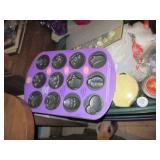 QVC & HSN SHOPPER ALL NEW ITEMS GREAT FOR THE HOLIDAY SHOPPING TONS OF CHRISTMAS HOLIDAY DECORATIONS