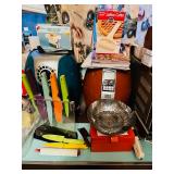 QVC & HSN SHOPPER ALL NEW ITEMS GREAT FOR THE HOLIDAY SHOPPING TONS OF CHRISTMAS HOLIDAY DECORATIONS