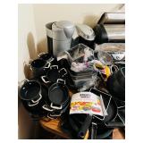 QVC & HSN SHOPPER ALL NEW ITEMS GREAT FOR THE HOLIDAY SHOPPING TONS OF CHRISTMAS HOLIDAY DECORATIONS